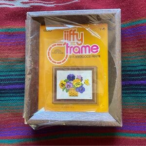 VTG 74’ Jiffy frame wooden 4 x 5 hardware frame. Sunset designs. #f-45. In Bag.